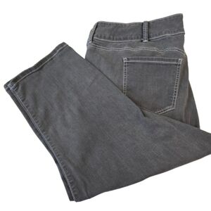 Torrid Super Soft Gray Crop Jegging